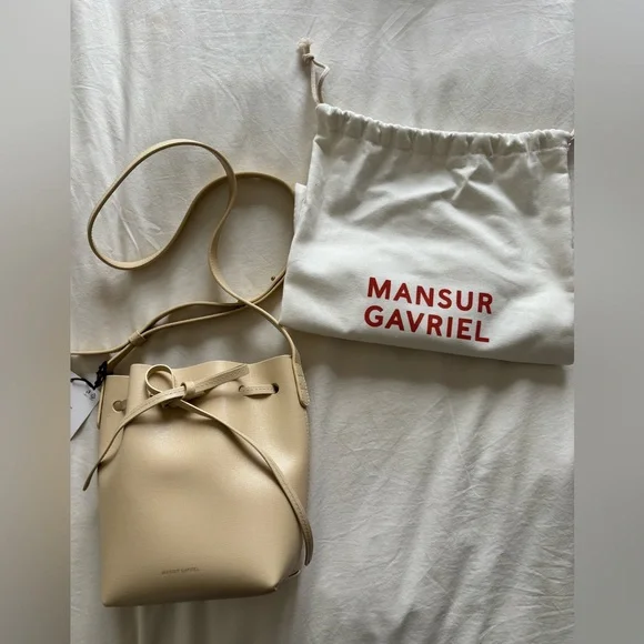 Mansur Gavriel Mini Mini Bucket Bag - Picture 2 of 4
